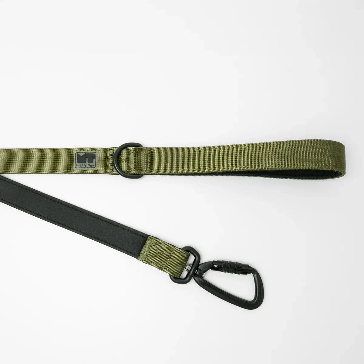 handle of army green dog lead and end of dog lead showing the D-ring, the neoprene padding on the leash and in the handle and the black swivel carabiner