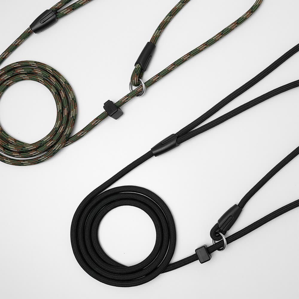 6mm Paracord slip leash in black and camo with square toggle on white background